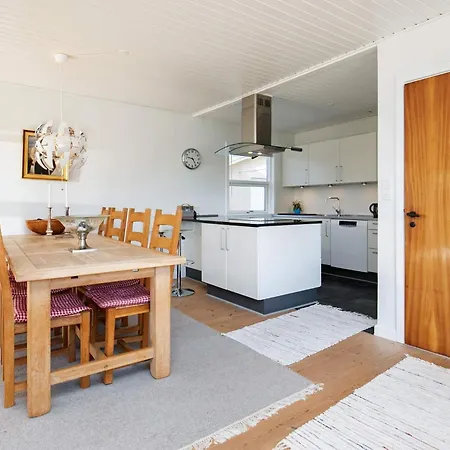 Cozy Haven In City-by Traum Сasa de vacaciones