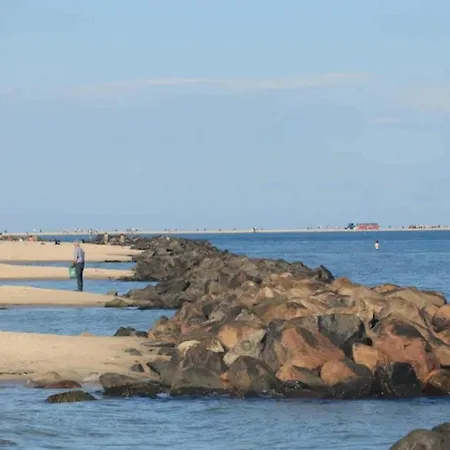 Cozy Haven In City-by Traum Сasa de vacaciones